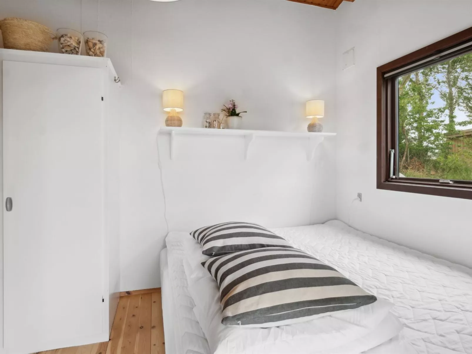 "Aurore" - 1.3km from the sea-Binnen