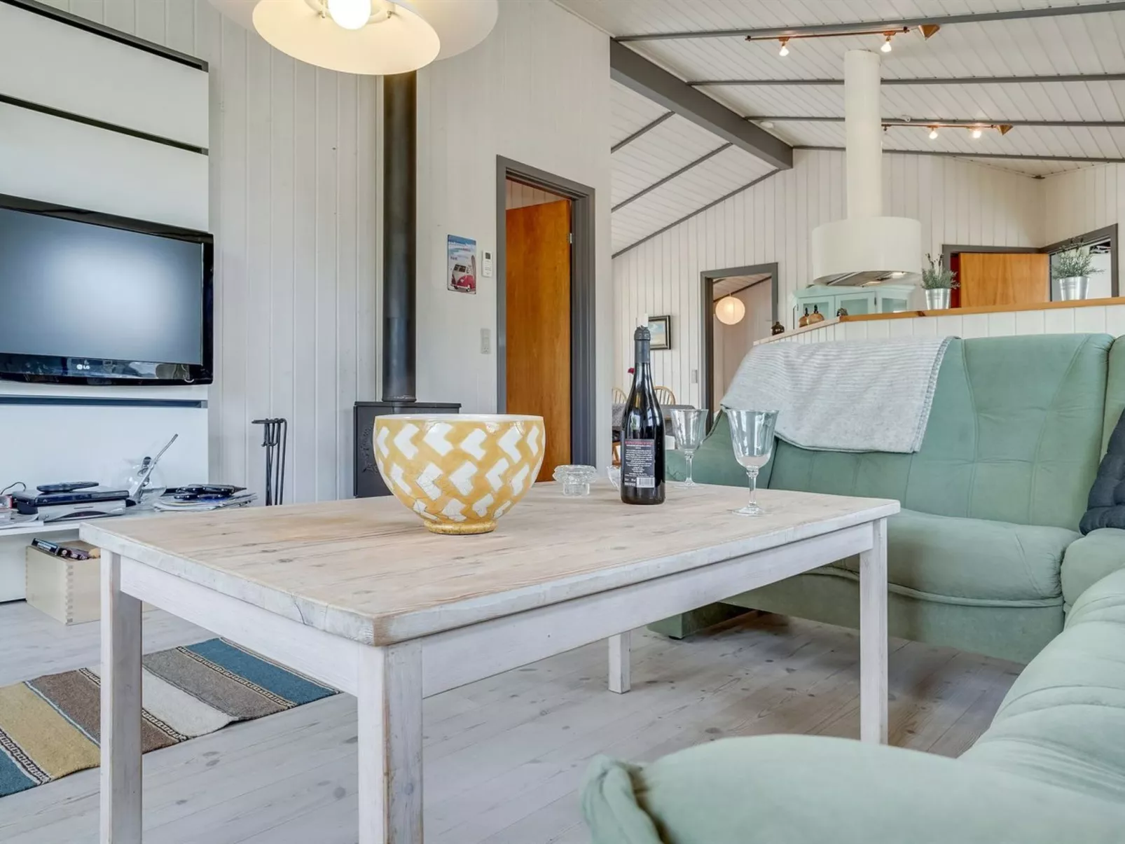 "Floria" - 1.4km from the sea-Binnen