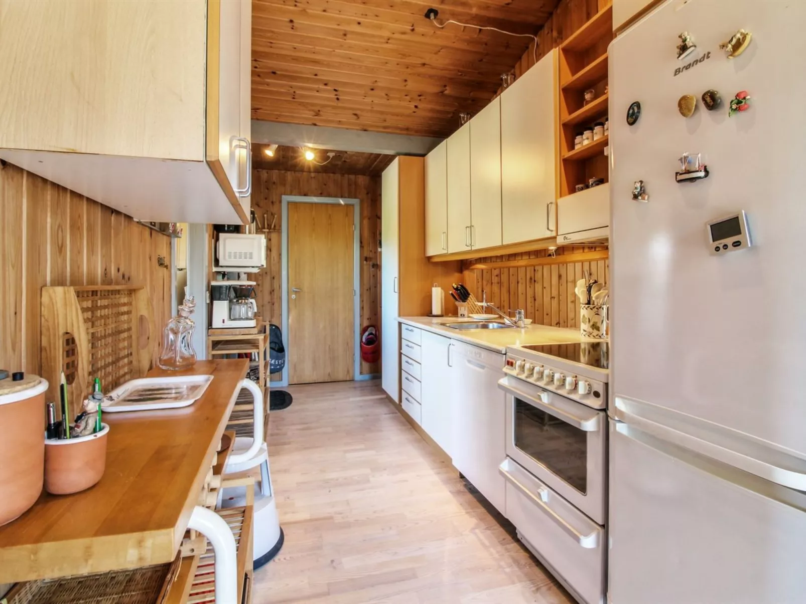 "Gerasim" - 1km from the sea-Binnen