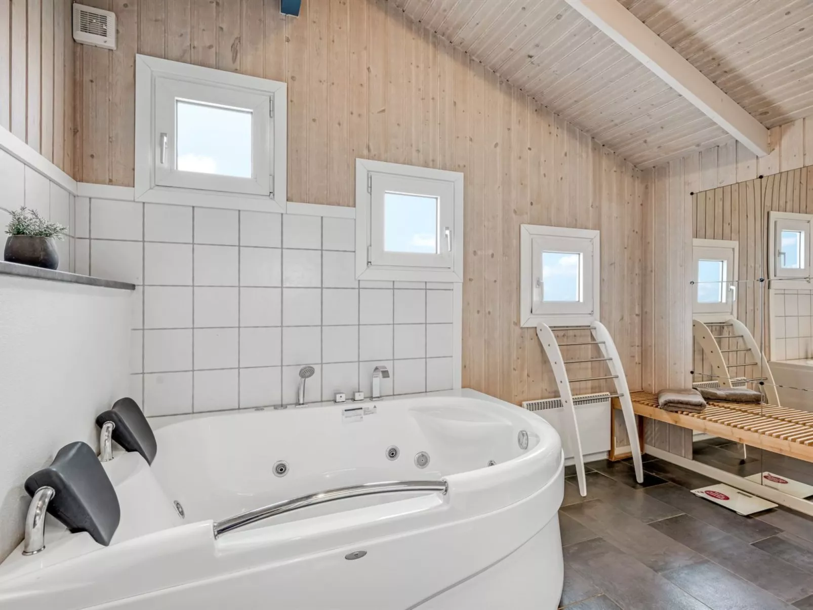 "Flepko" - 50m from the sea-Binnen