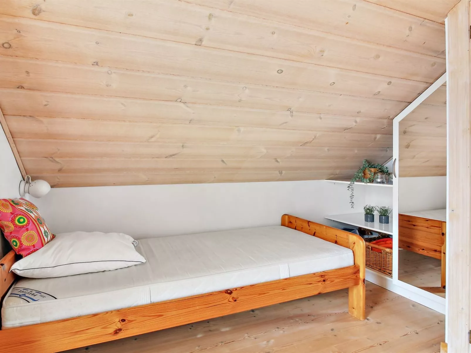 "Sander" - 10m to the fjord-Binnen