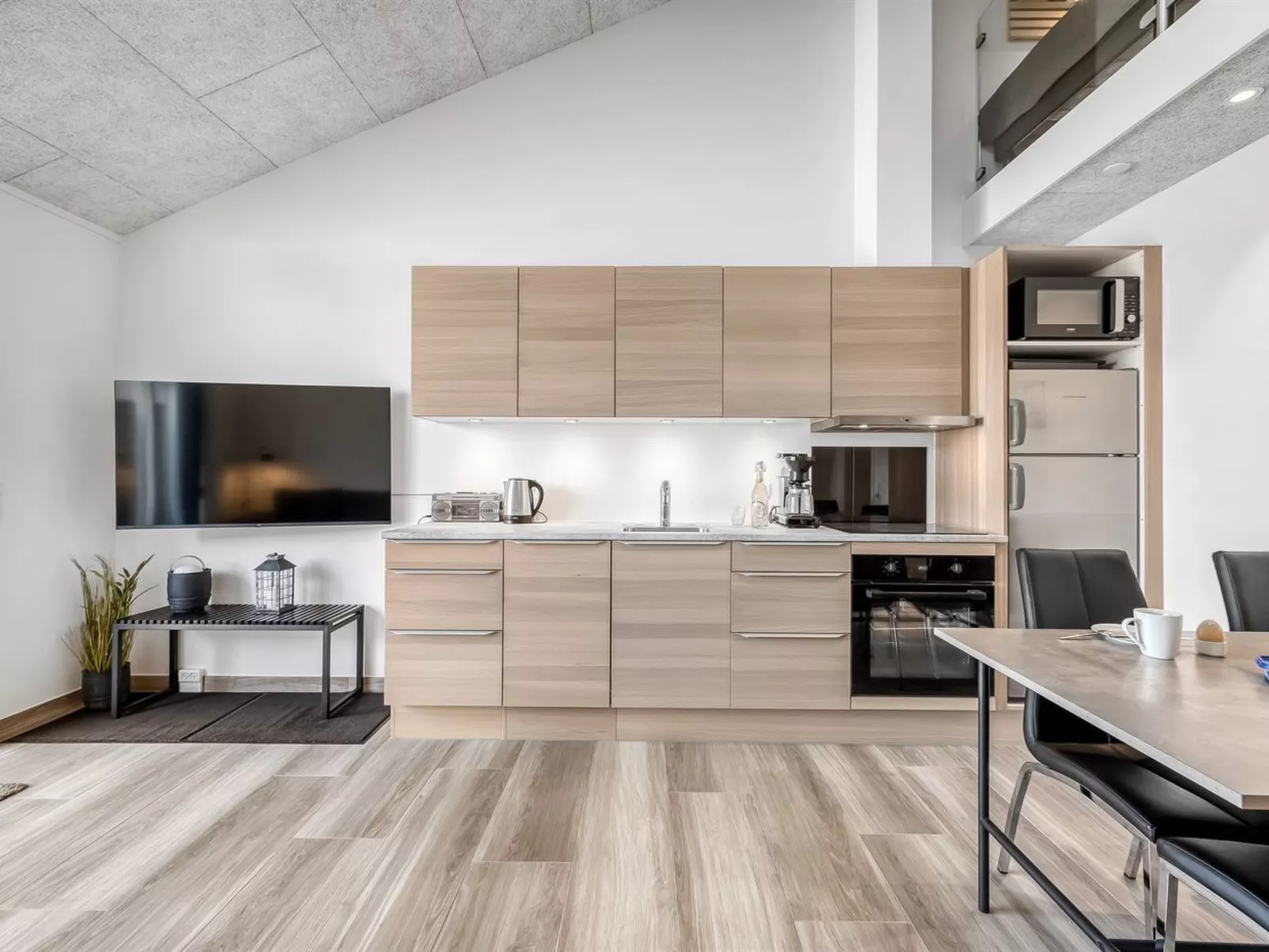 "Els" - 100m to the fjord-Binnen