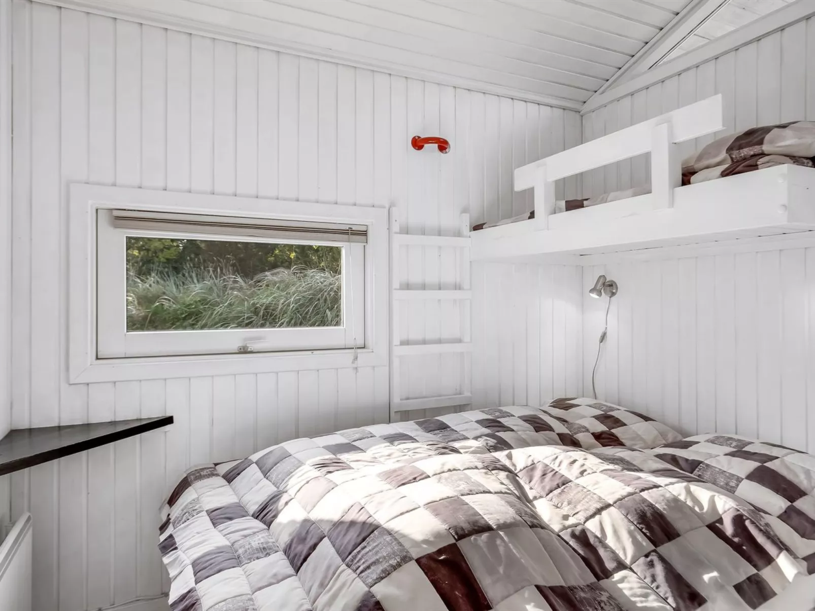 "Amai" - 100m from the sea-Binnen