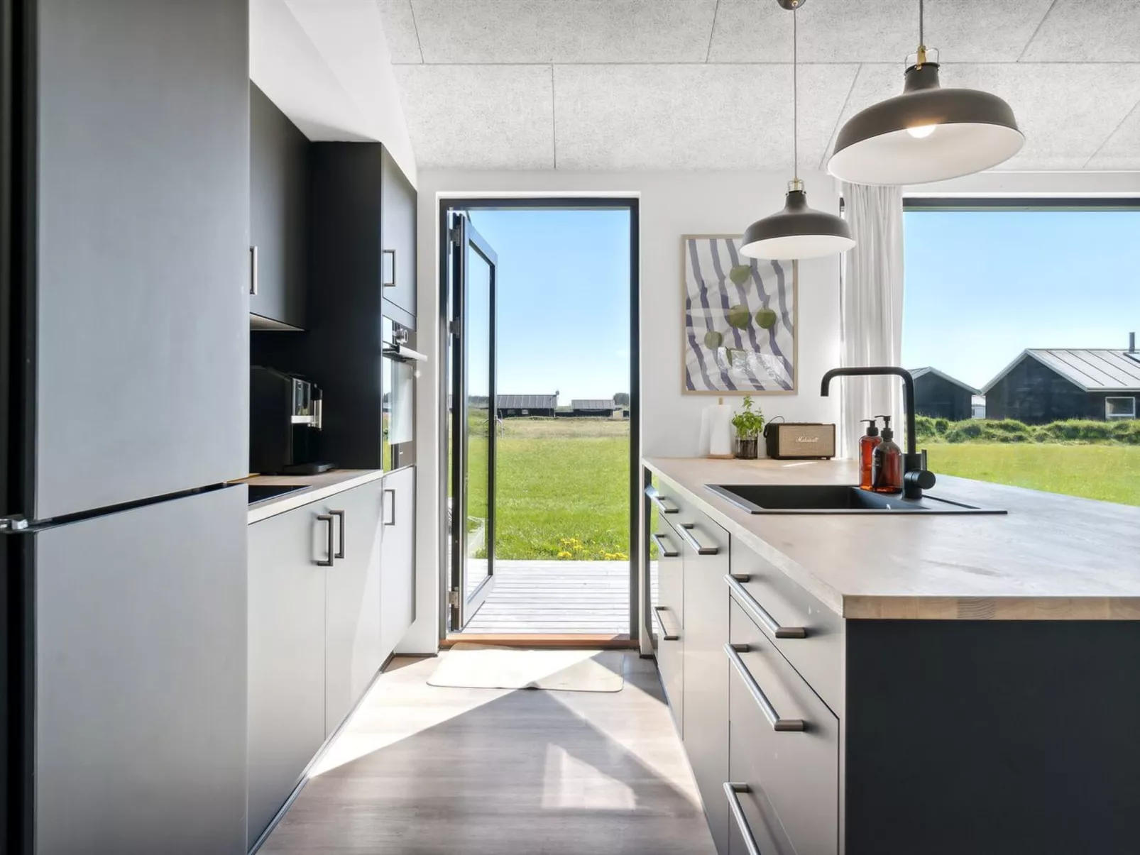 "Cresta" - 1.4km from the sea-Binnen