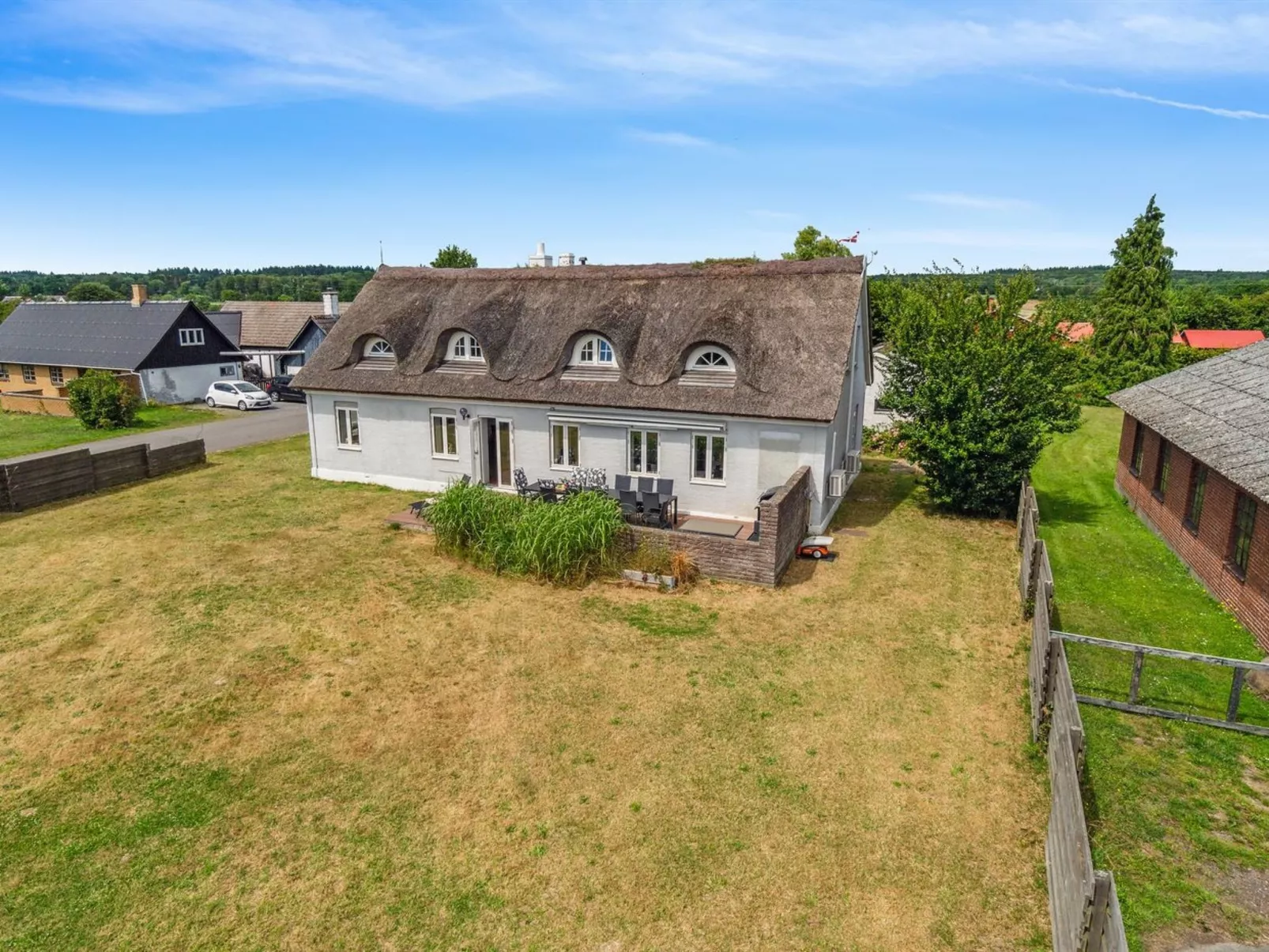 "Fridgerd" - 4.8km from the sea-Buiten