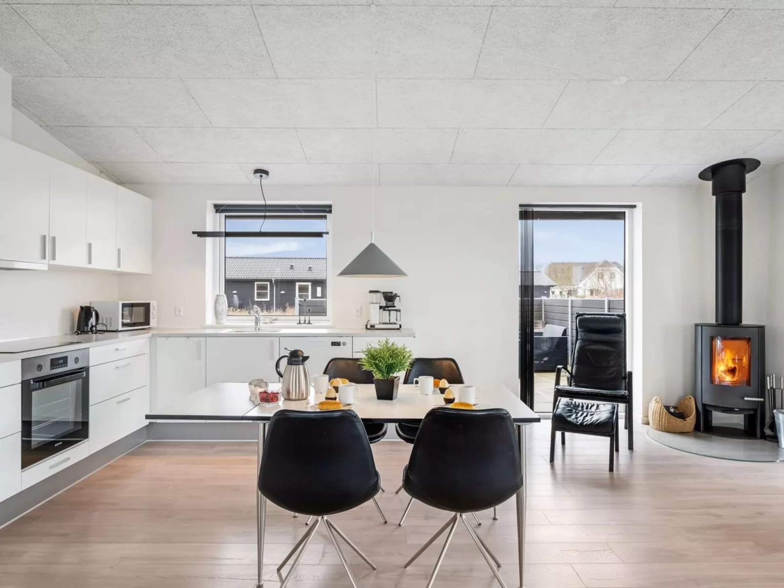 "Dorrit" - 1.2km from the sea-Binnen