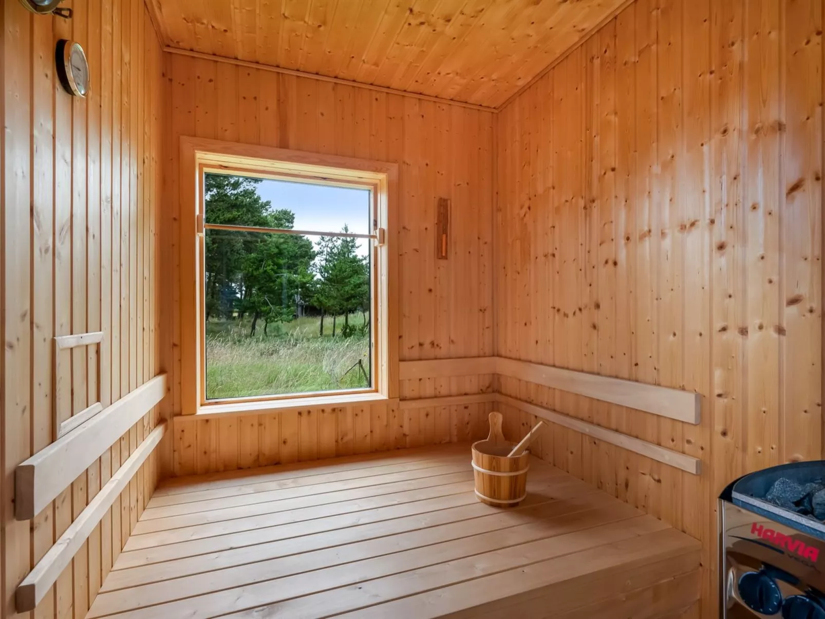 "Antonette" - 1.8km from the sea-Binnen