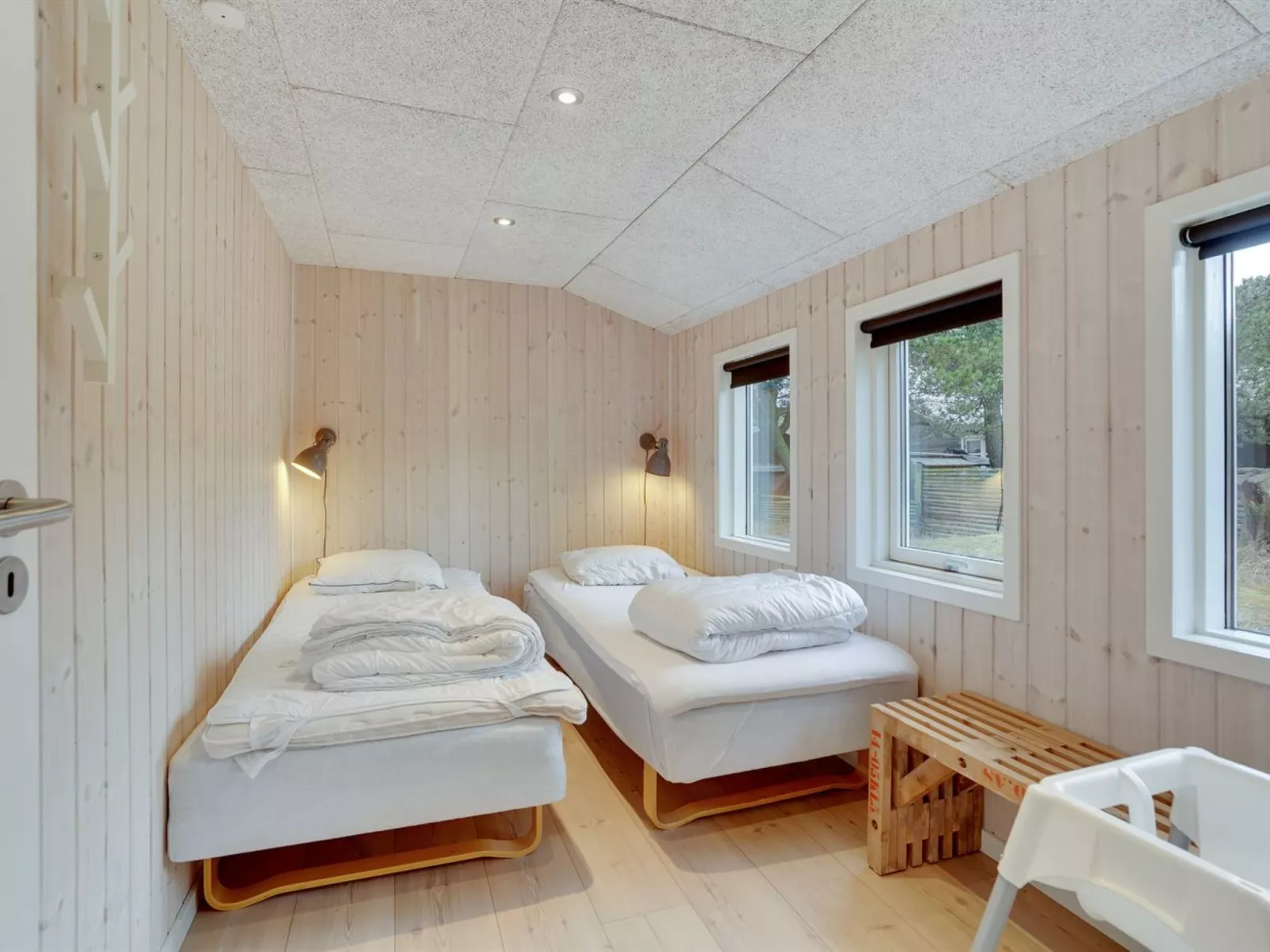 "Solgunn" - 900m from the sea-Binnen