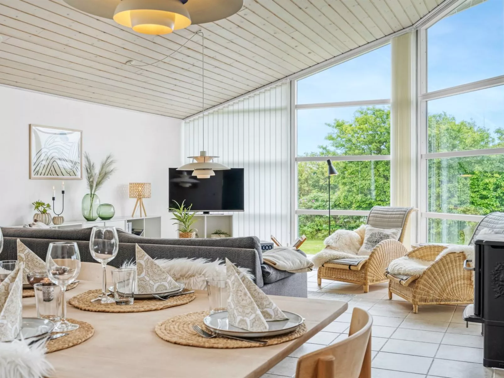 "Gedda" -  from the sea-Binnen