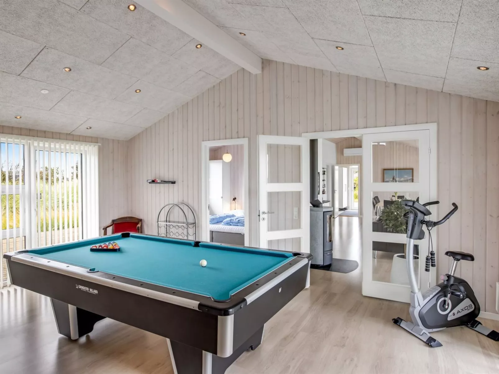 "Lennart" - 300m from the sea-Binnen