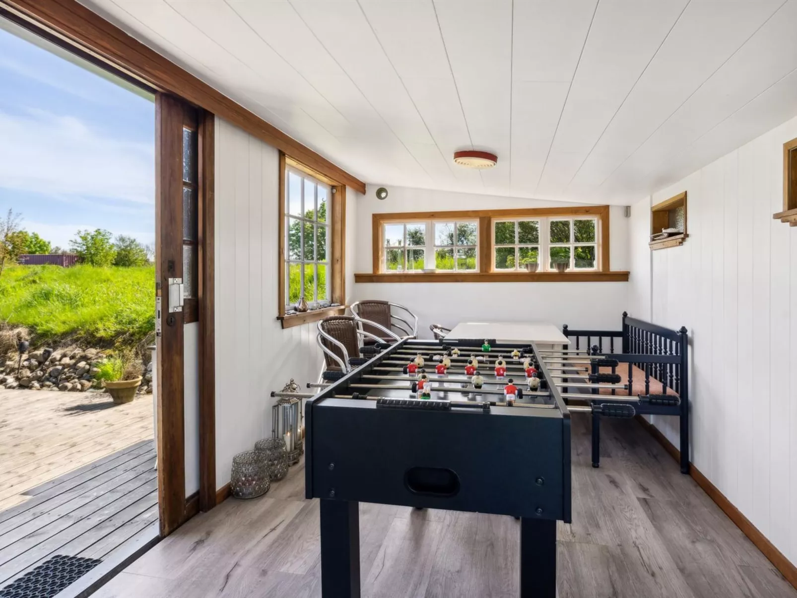 "Sölvy" - 300m from the sea-Binnen