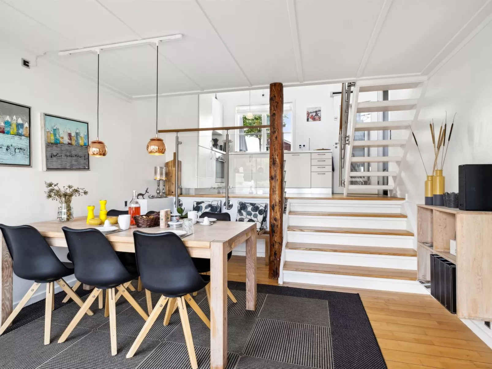 "Jænis" - 10m from the sea-Binnen