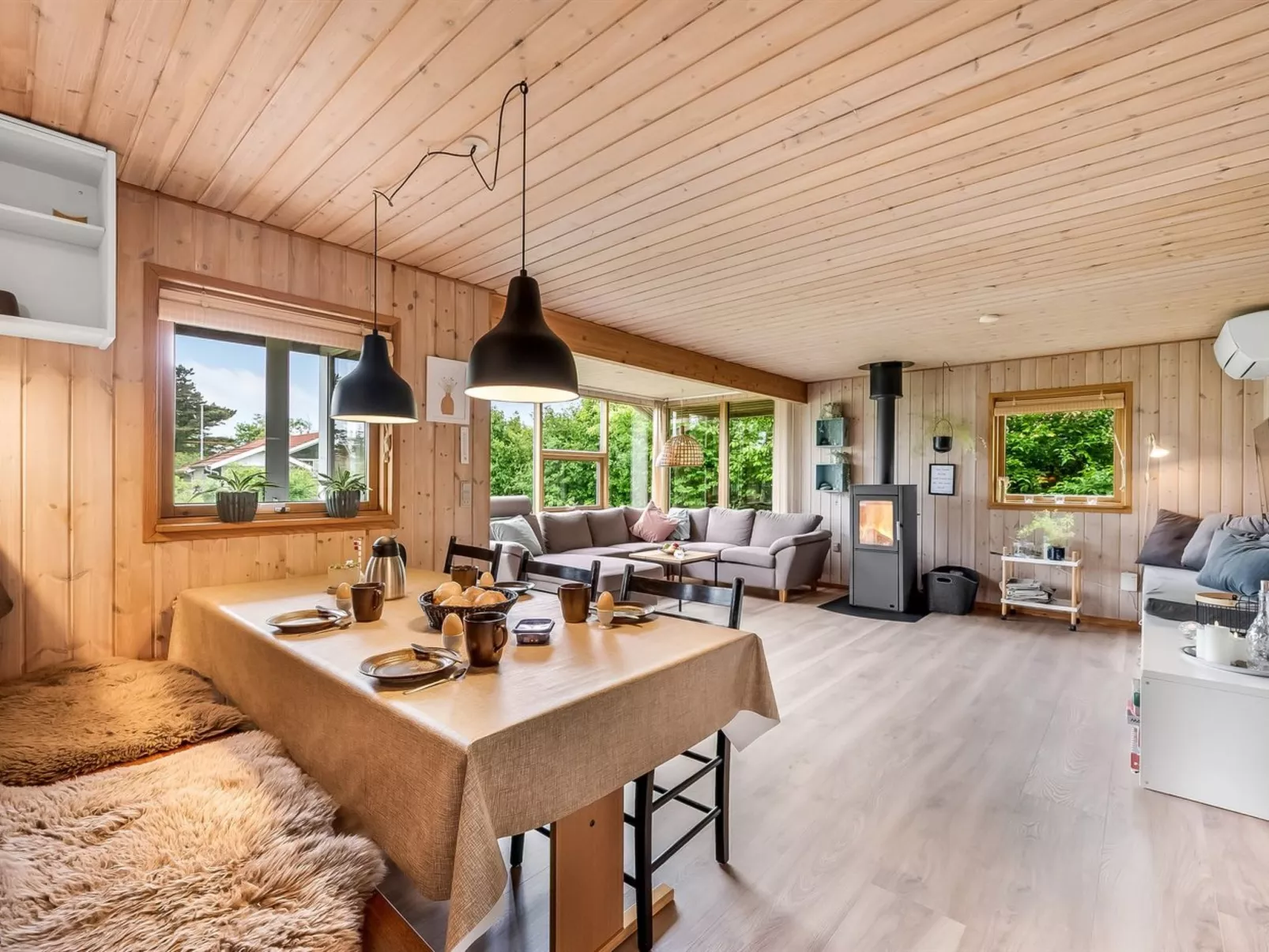 "Tian" - 400m to the fjord-Binnen