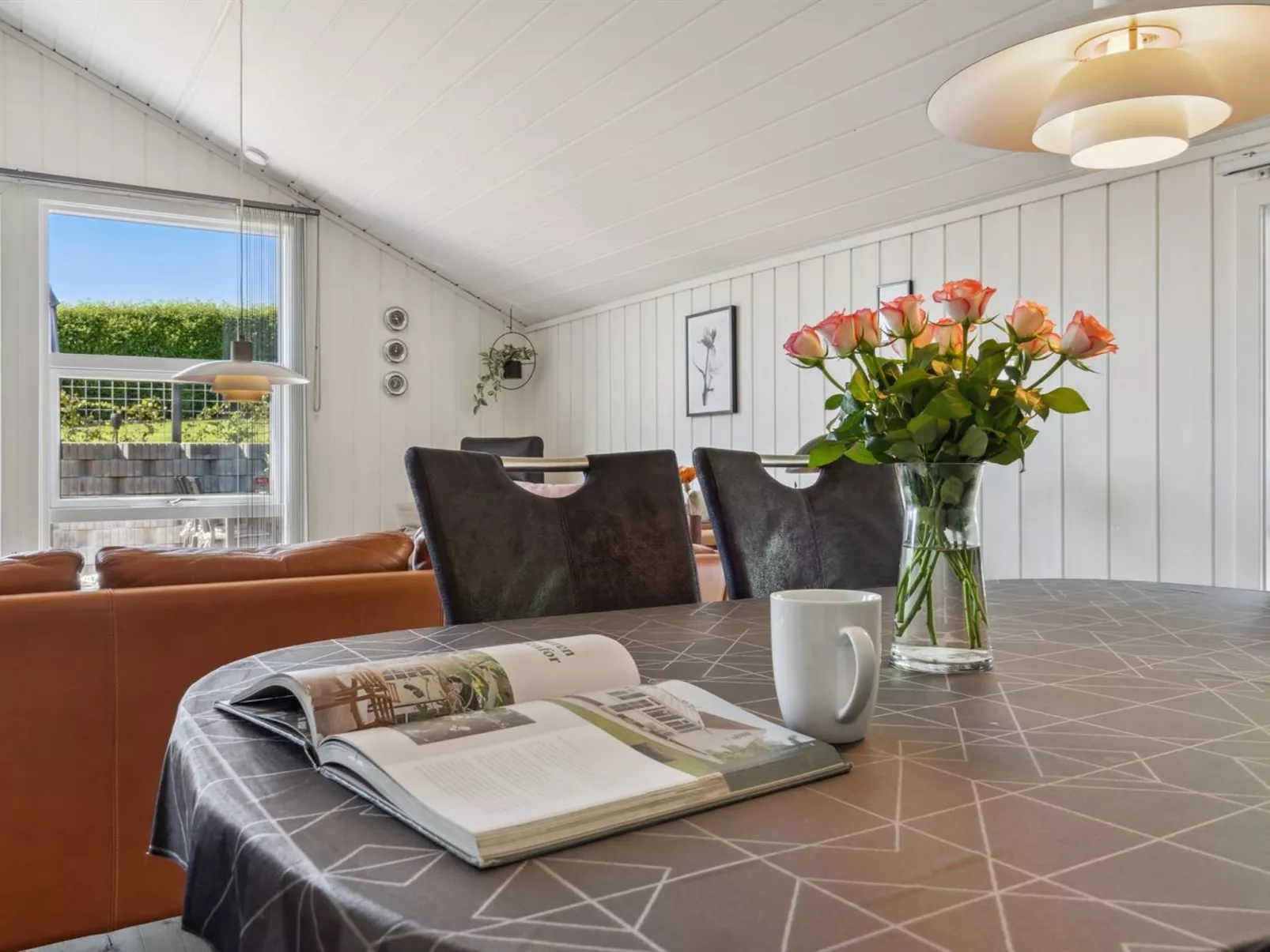 "Enida" - 350m to the fjord-Binnen