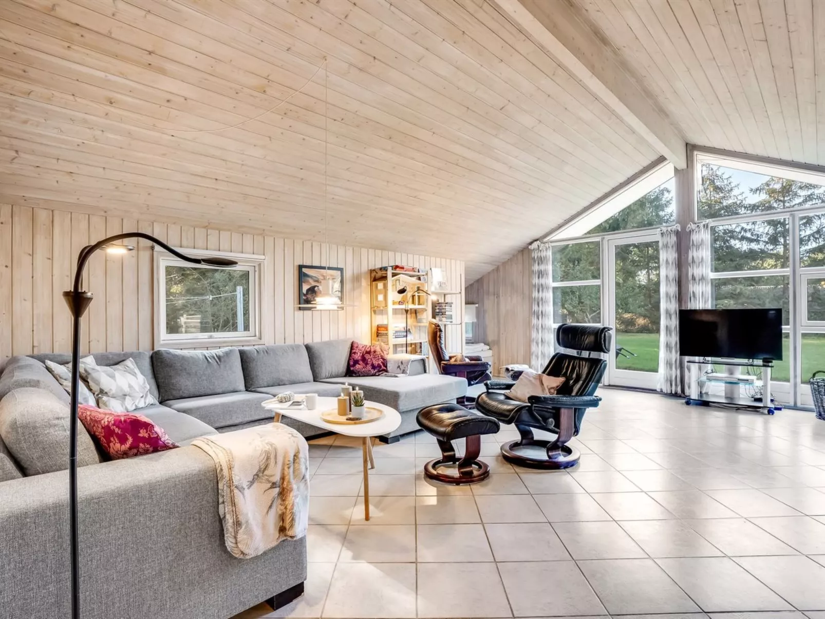 "Ayna" - 50m from the sea-Binnen