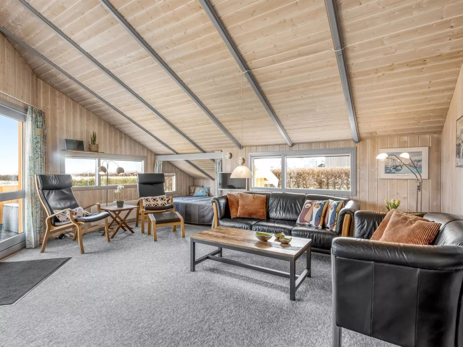 "Halla" - 250m from the sea-Binnen