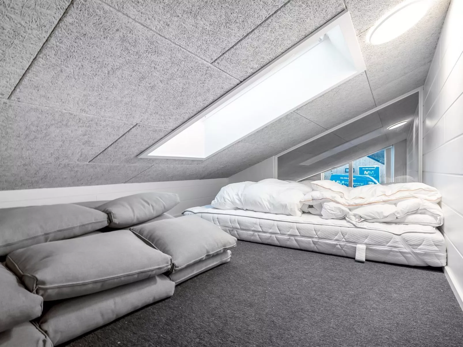 "Hana" - 800m from the sea-Binnen