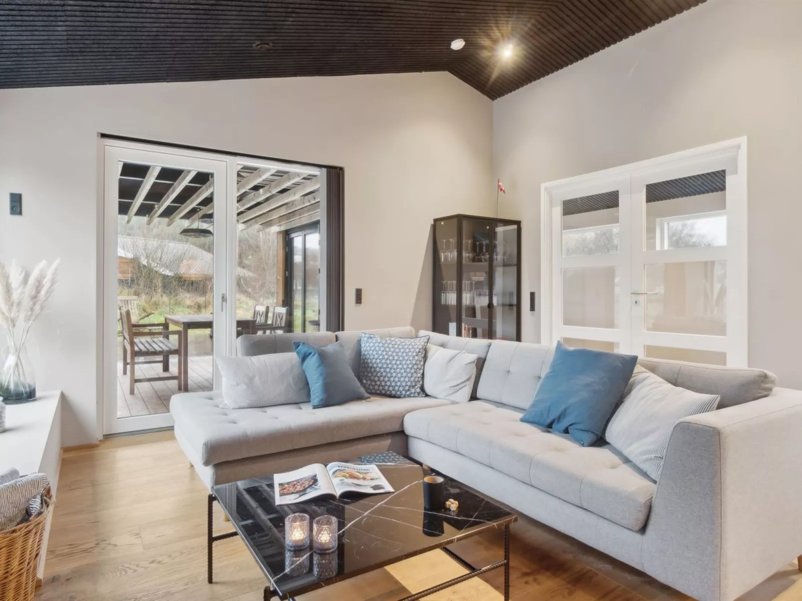 "Willi" - 600m from the sea-Binnen