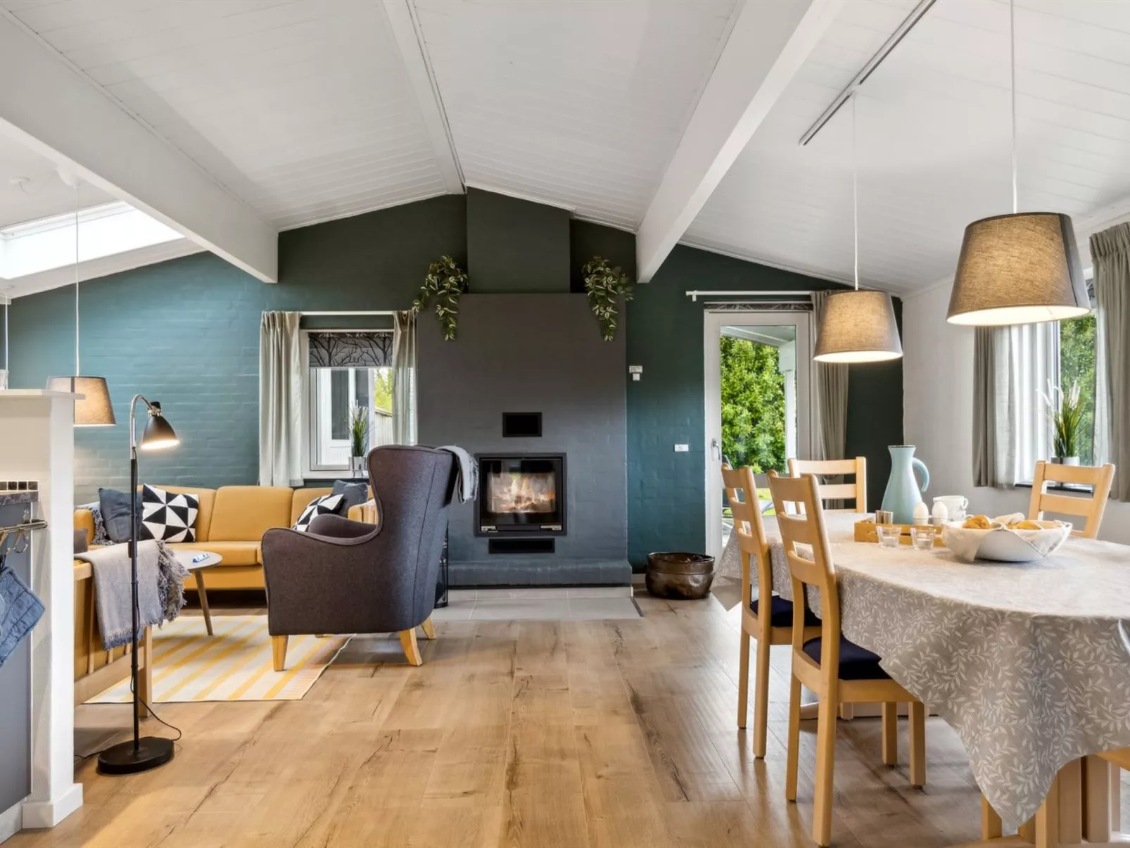 "Gren" - 580m from the sea-Binnen