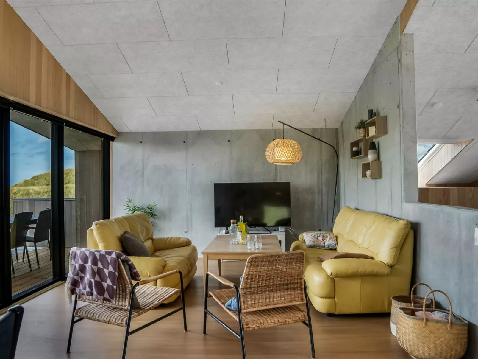 "Tamina" - 50m from the sea-Binnen