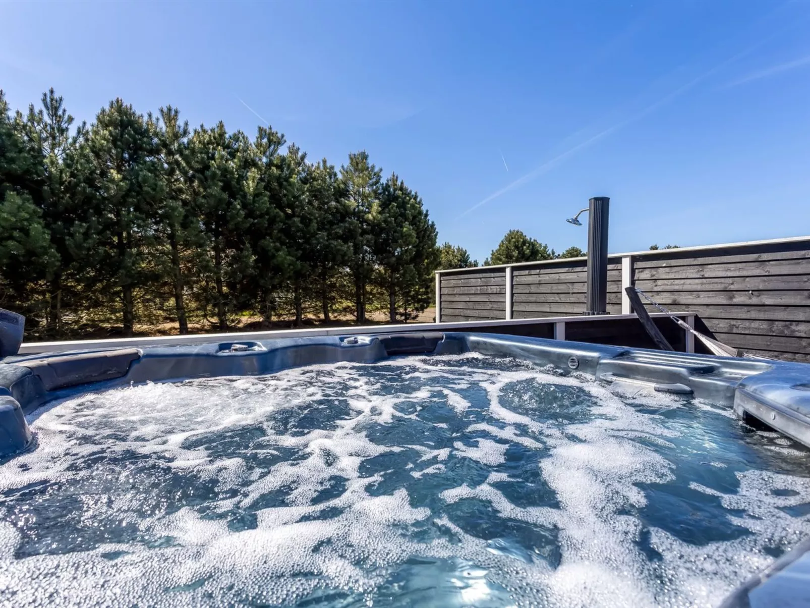 "Amdi" - 1.3km from the sea-Binnen