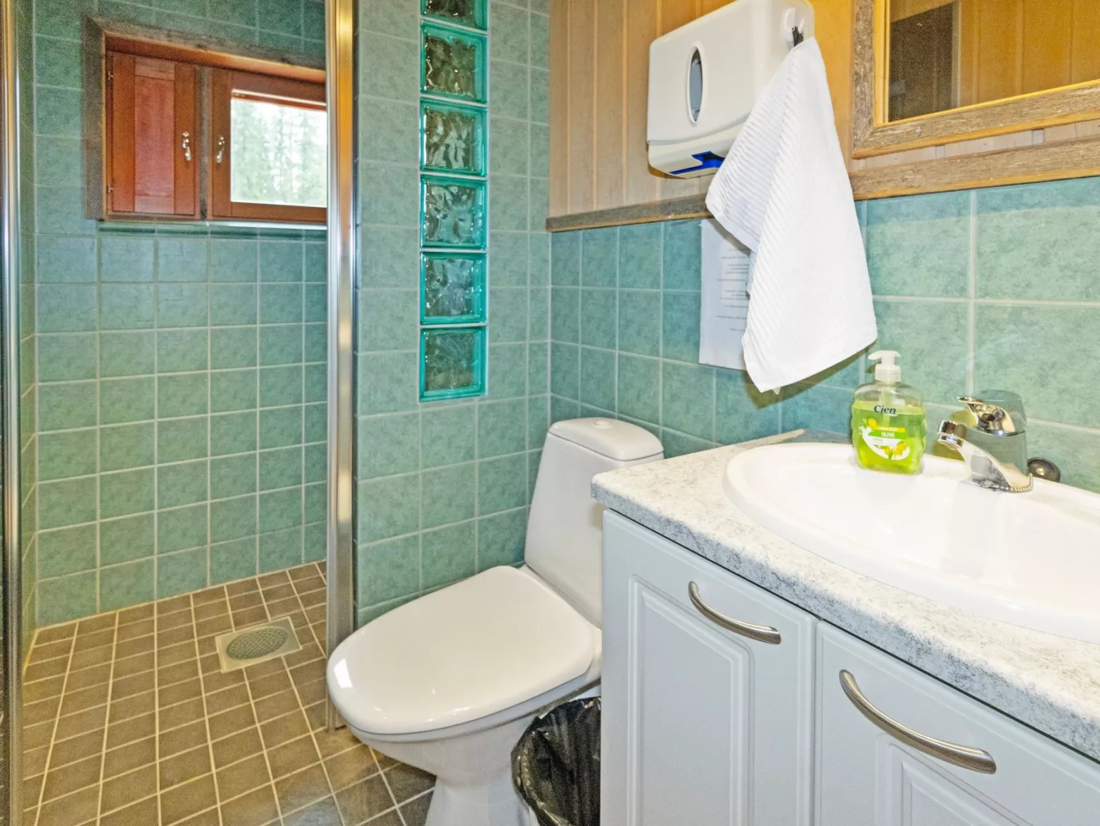 Metsä-luosto-Binnen