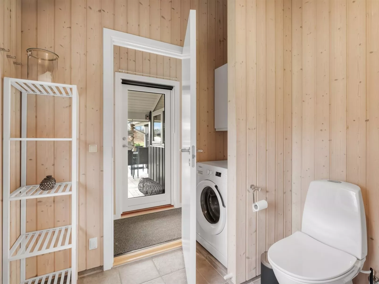 "Antero" - 500m to the fjord-Binnen