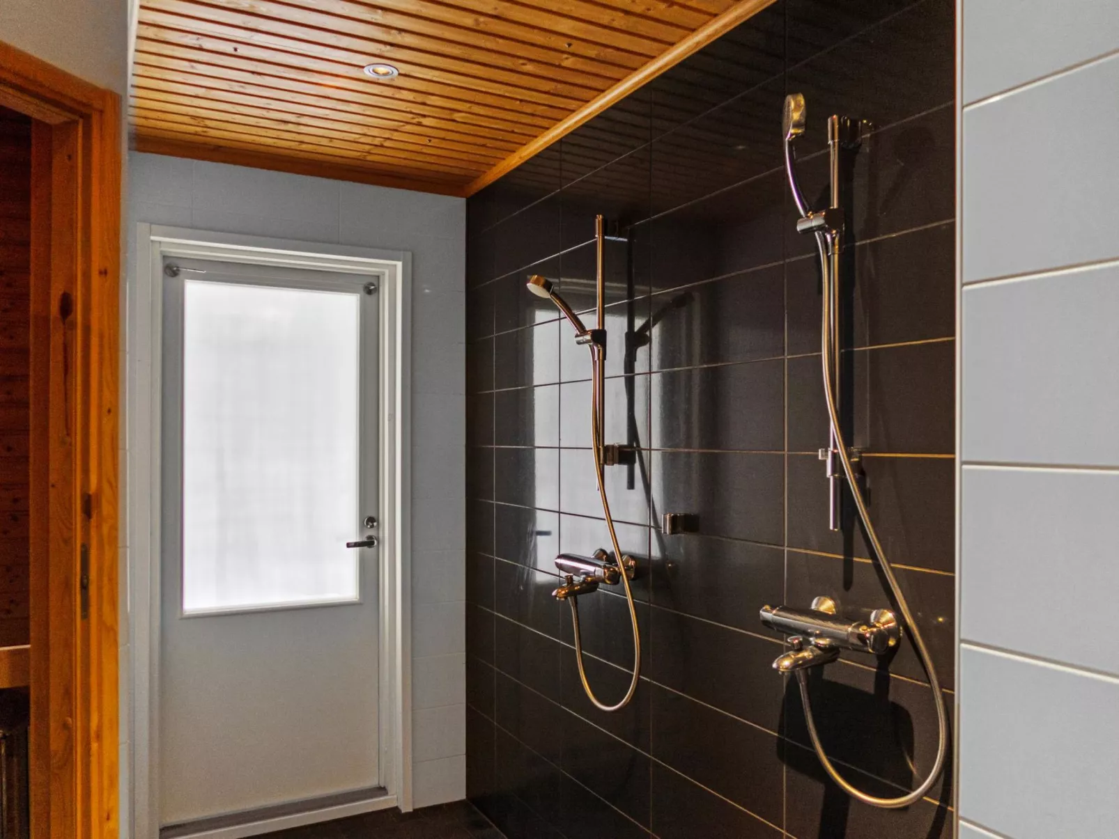 4 seasons a 1-Binnen