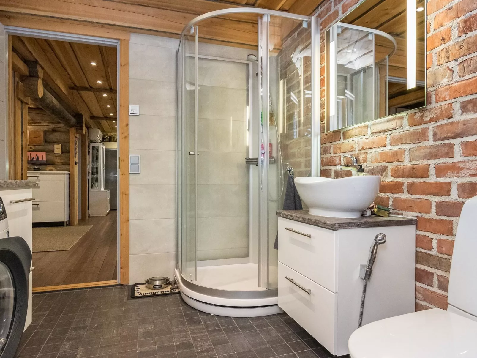 Villa sieponpesä-Binnen