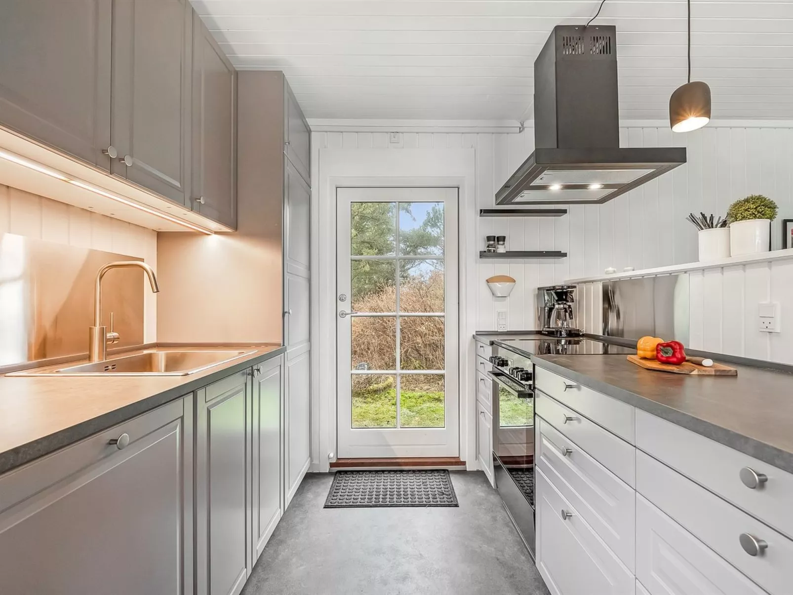 "Brodde" - 300m from the sea-Binnen