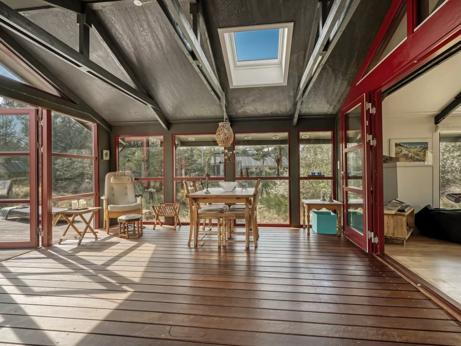 "Nimrod" - 800m from the sea-Binnen