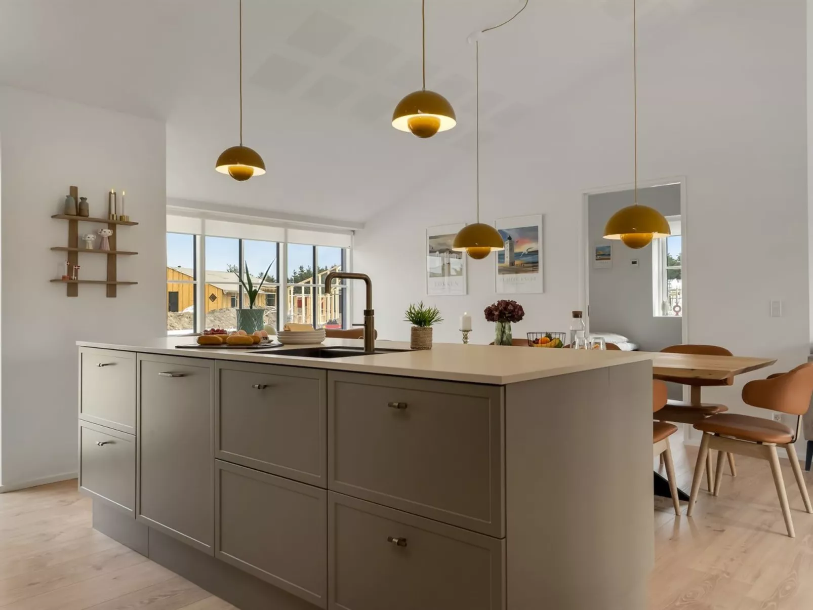 "Tessa" - 500m from the sea-Binnen