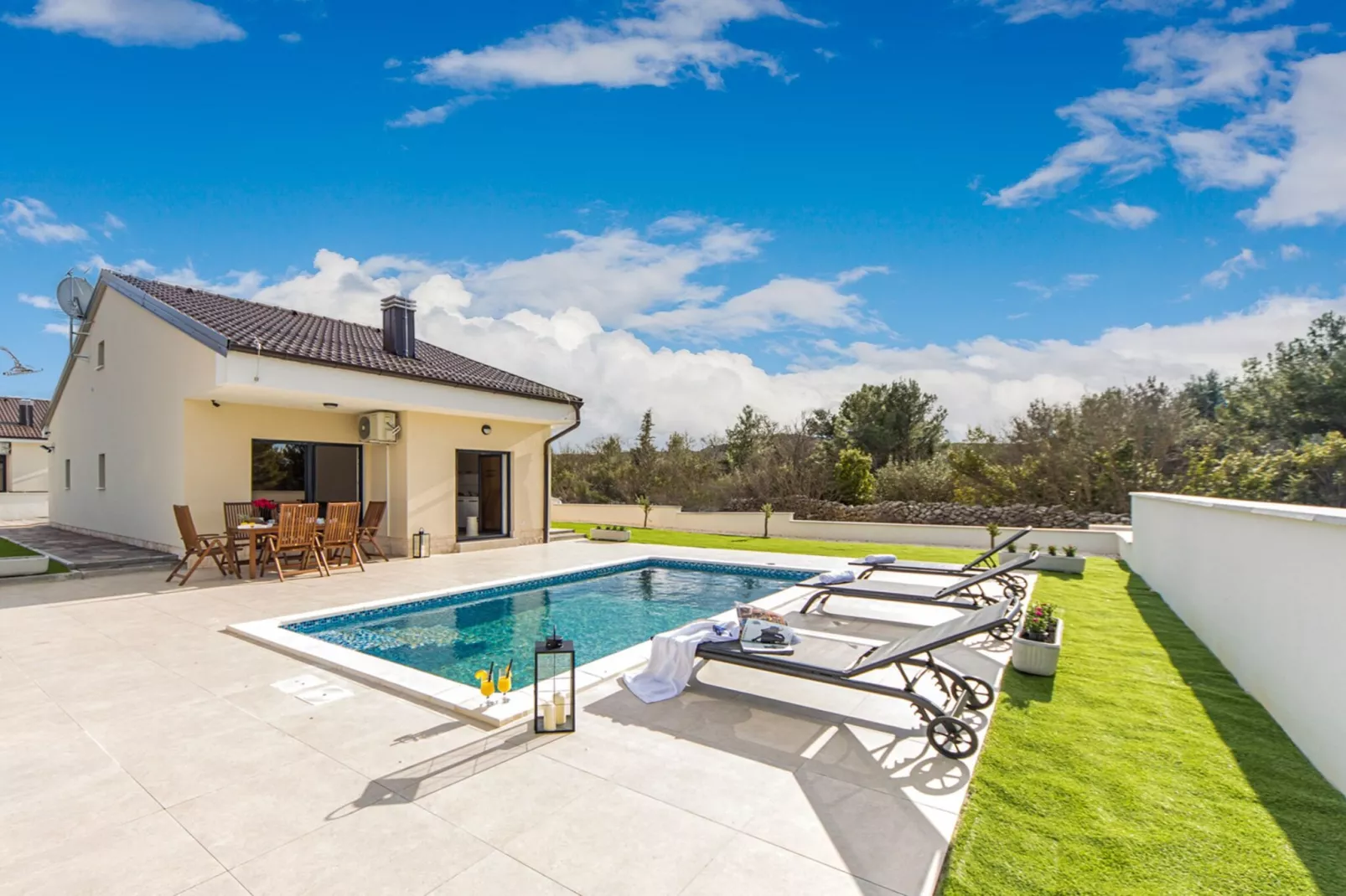 Villa Shaula 1 -  Three Bedroom House with Pool-Zwembad