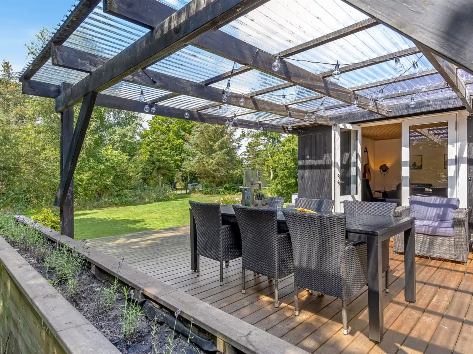 "Eine" -  from the sea-Buiten