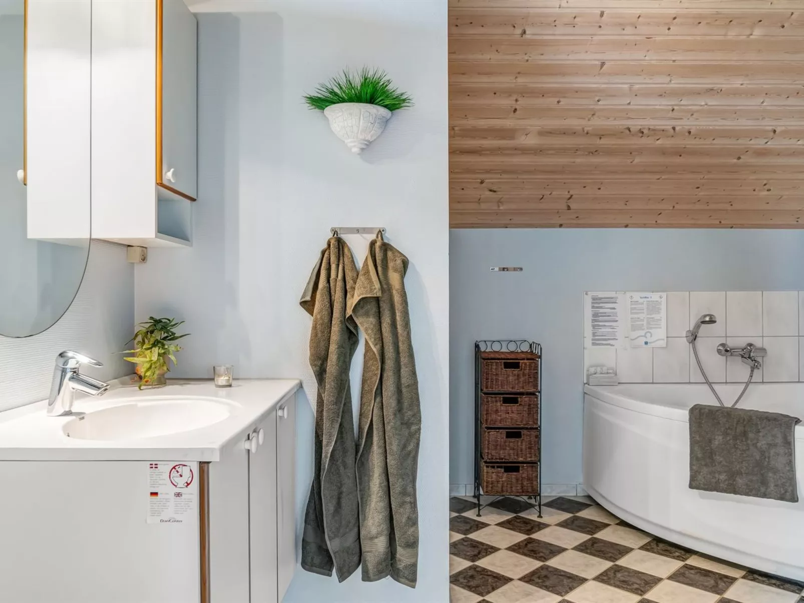 "Tjark" - 500m from the sea-Binnen