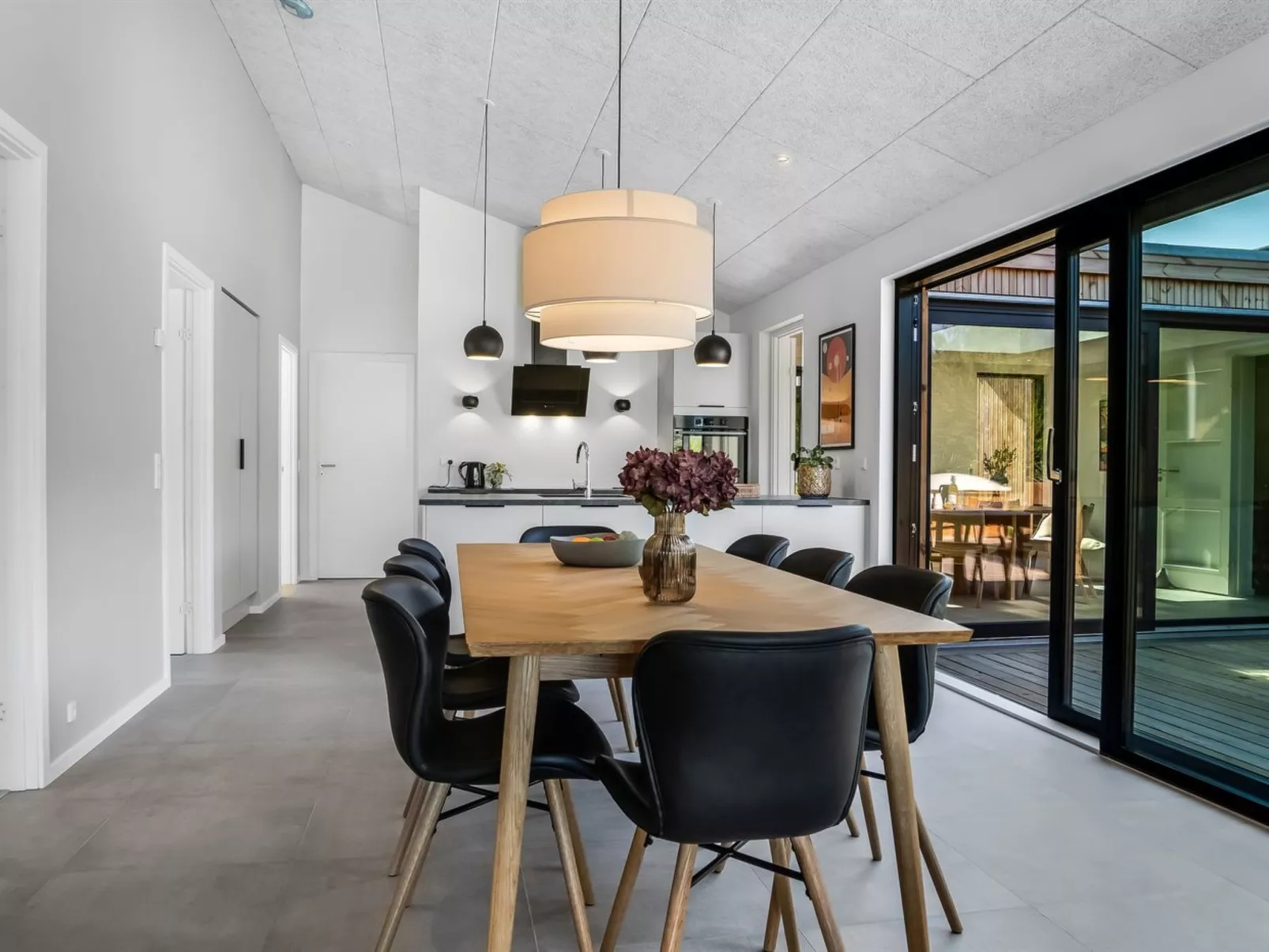 "Silja" - 900m from the sea-Binnen