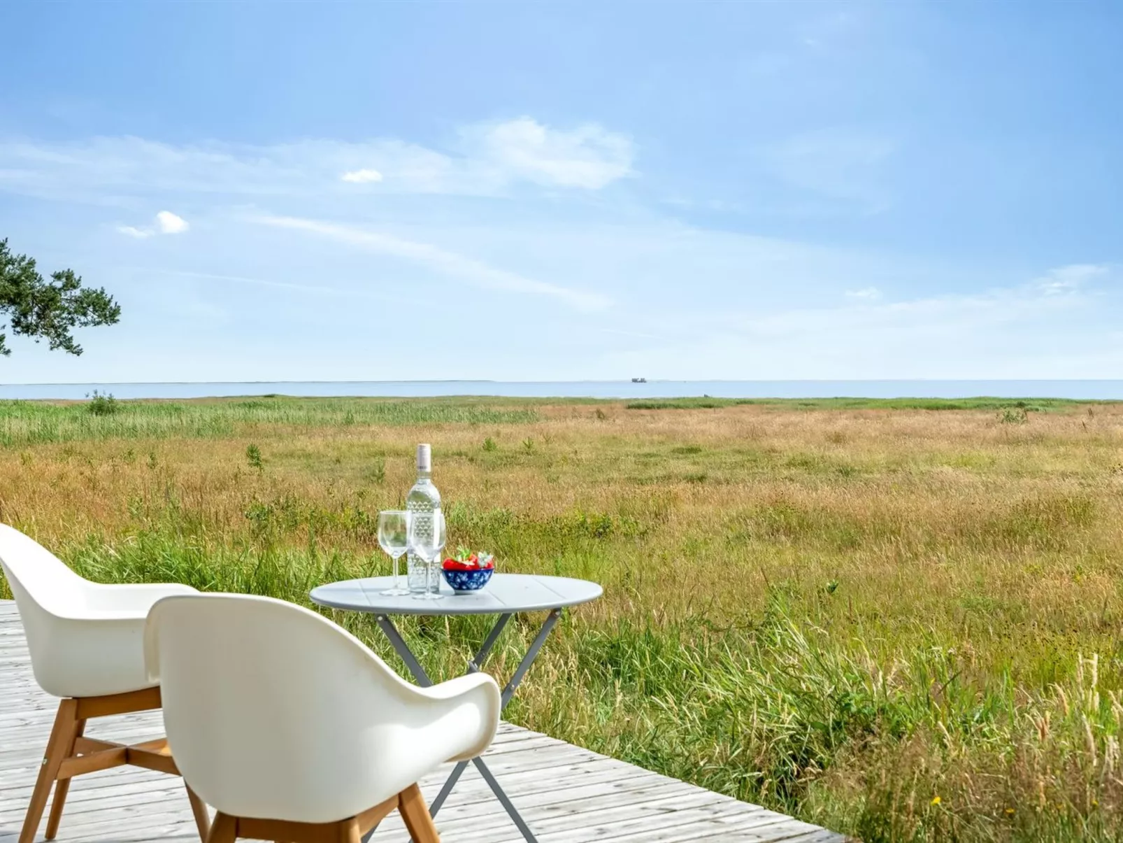 "Farman" - 150m from the sea-Buiten