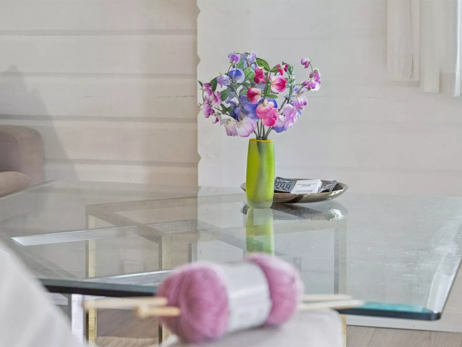 "Kjell" - 25m from the sea-Binnen