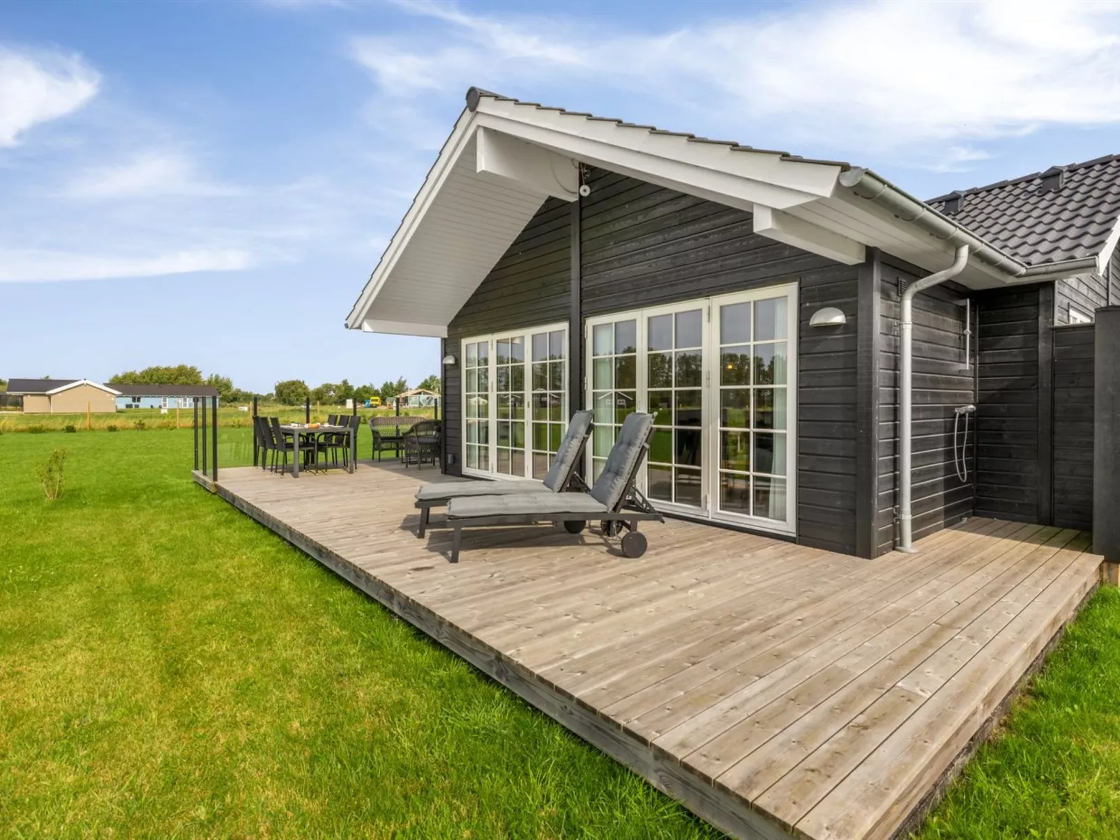 "Hellevi" - 900m from the sea-Buiten