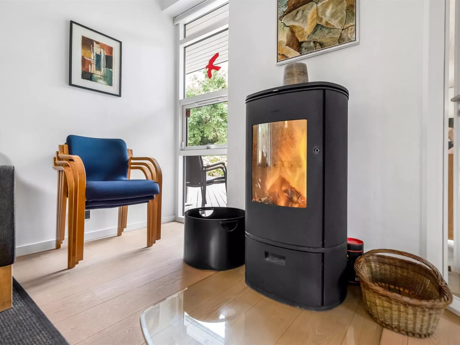 "Jyrki" - 100m from the sea-Binnen