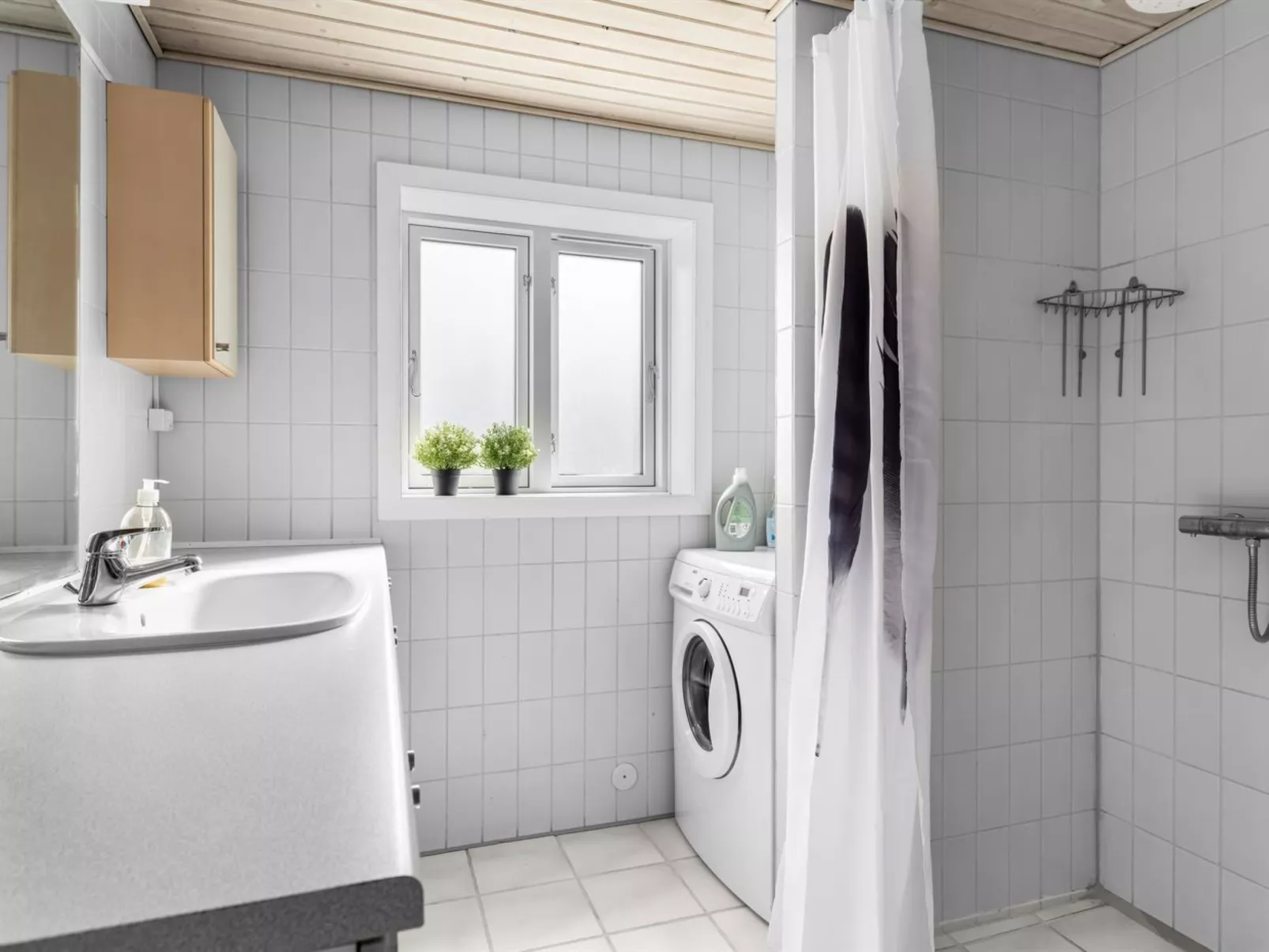 "Alisa" - 2.5km from the sea-Binnen