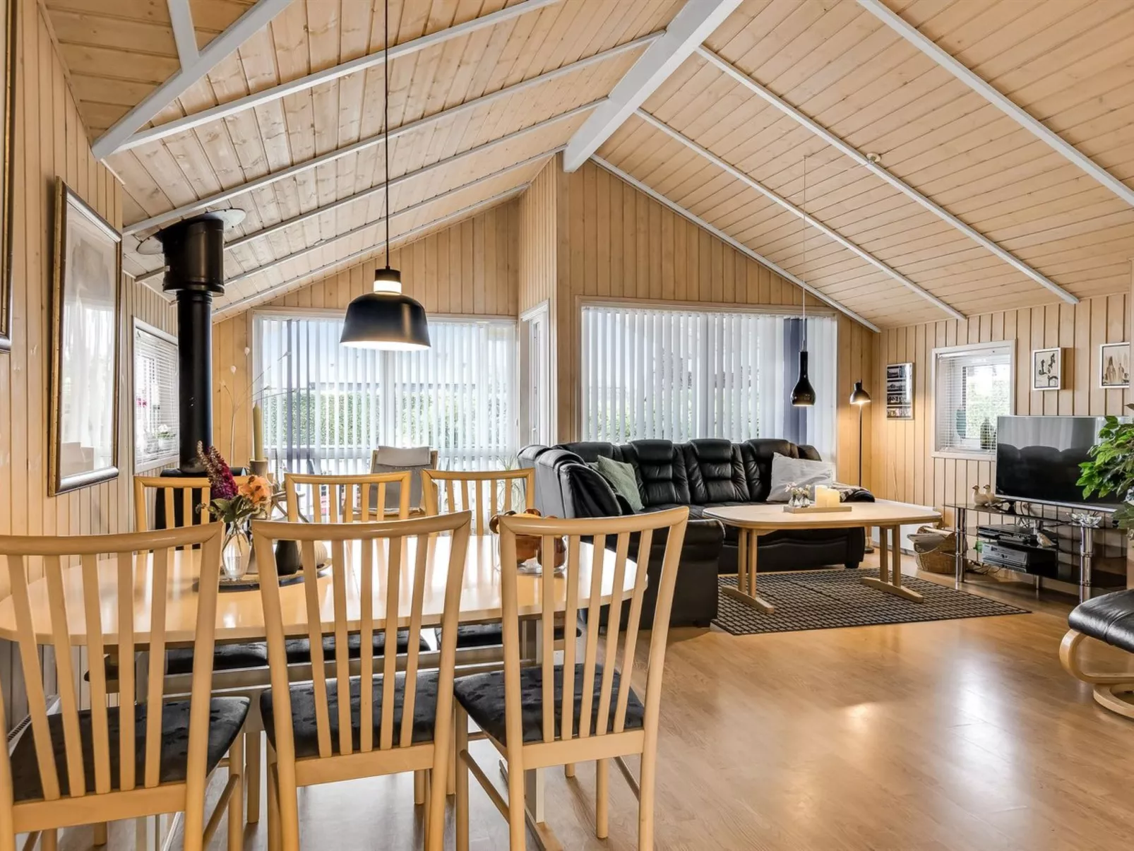 "Trifun" - 300m from the sea-Binnen