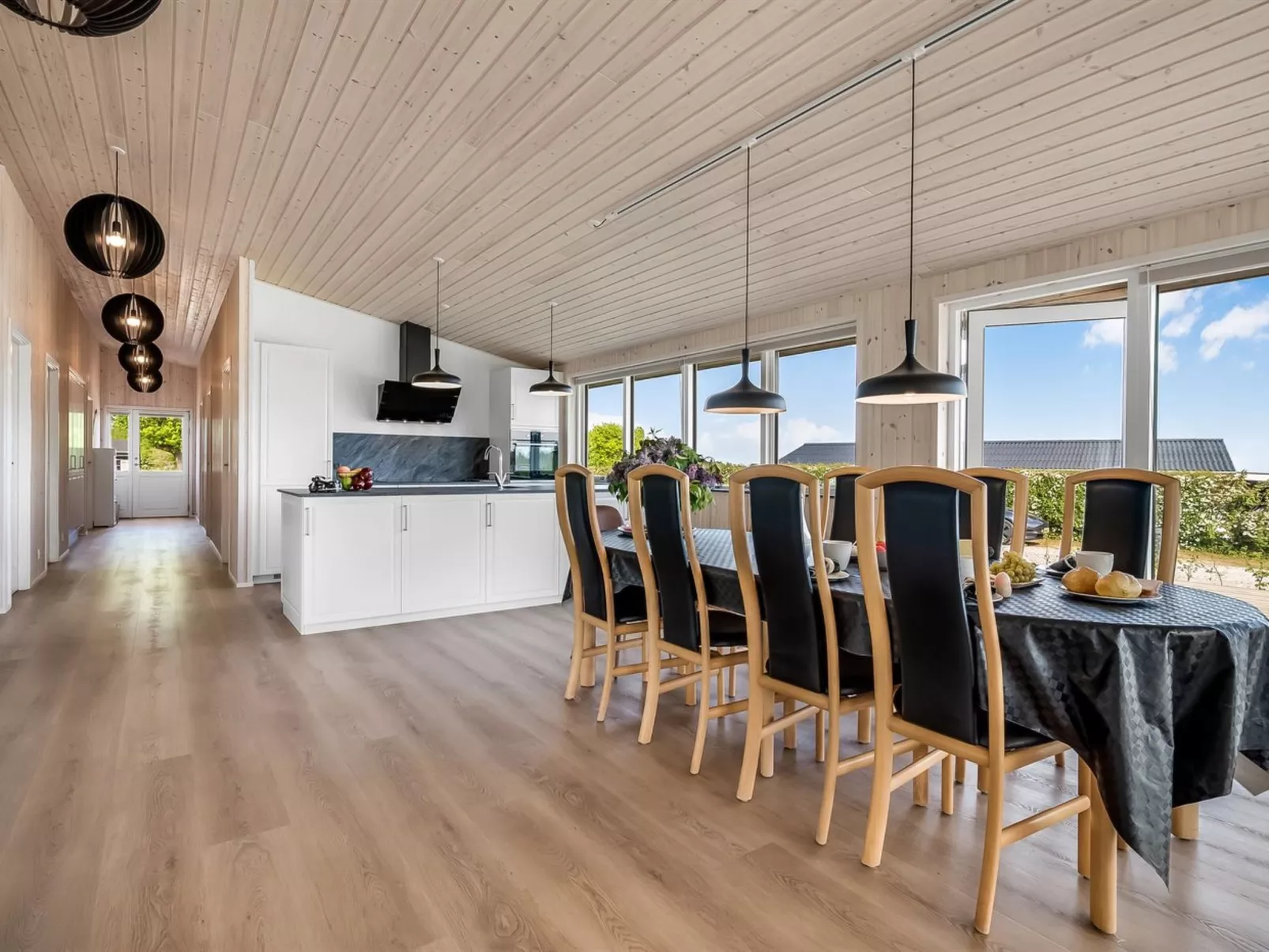 "Siljan" - 400m from the sea-Binnen