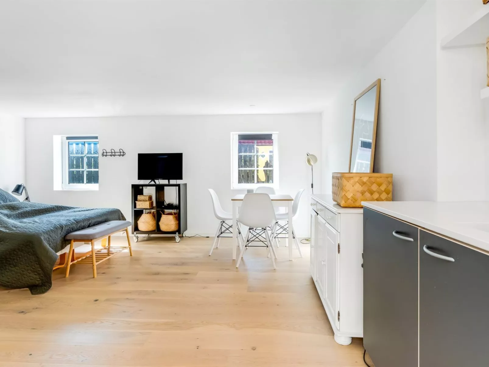 "Albine" - 150m from the sea-Binnen