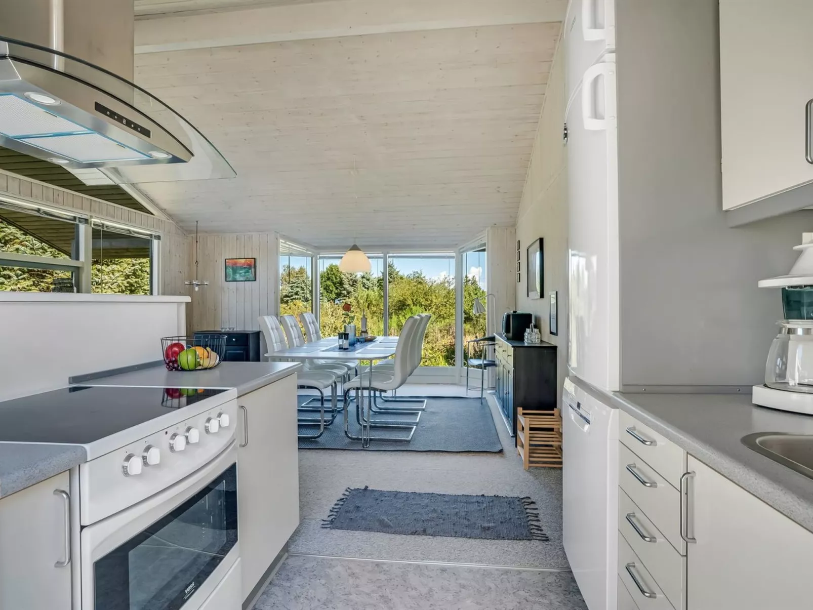 "Marisol" - 250m to the fjord-Binnen