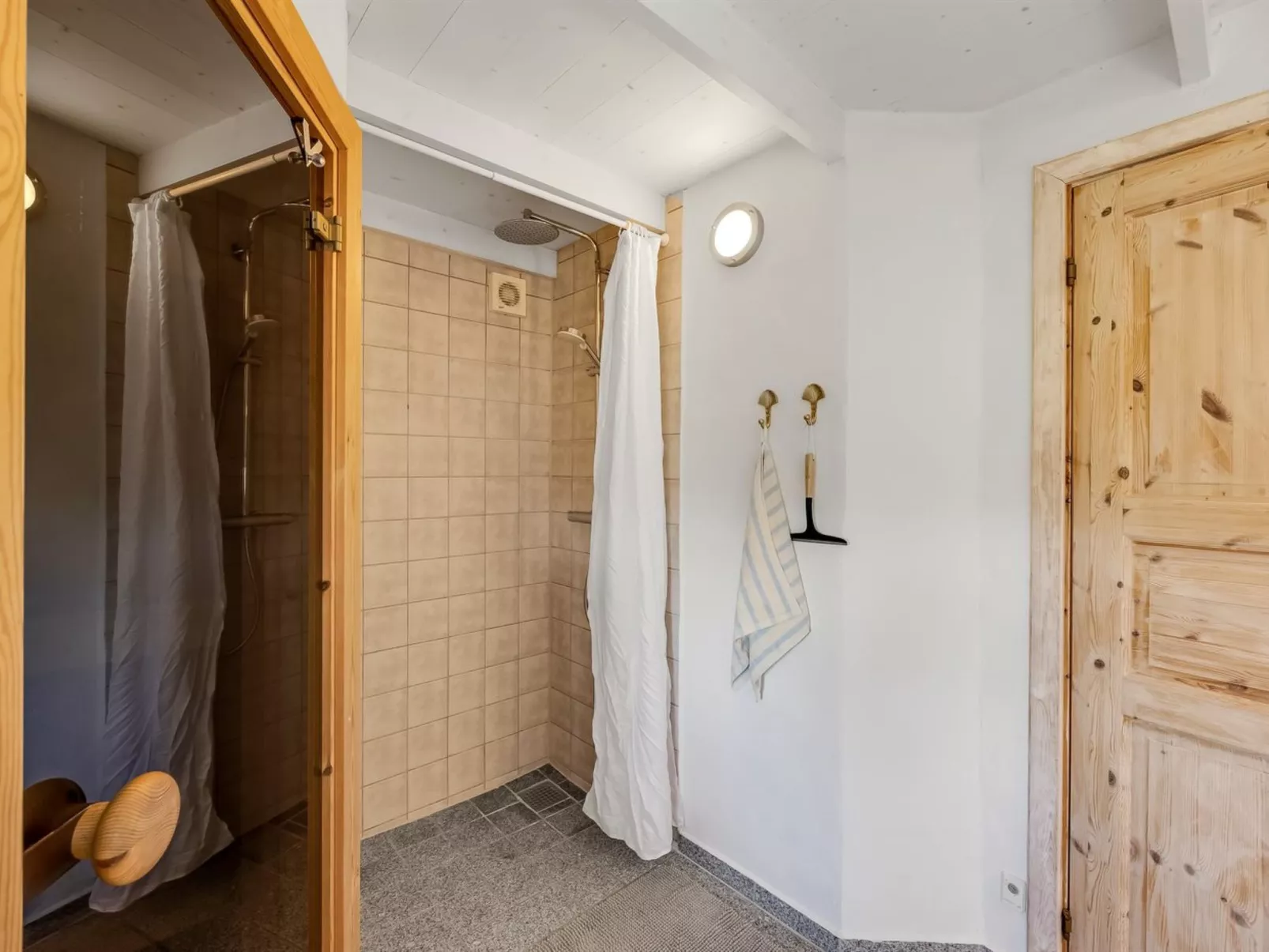 "Aiana" - 300m from the sea-Binnen