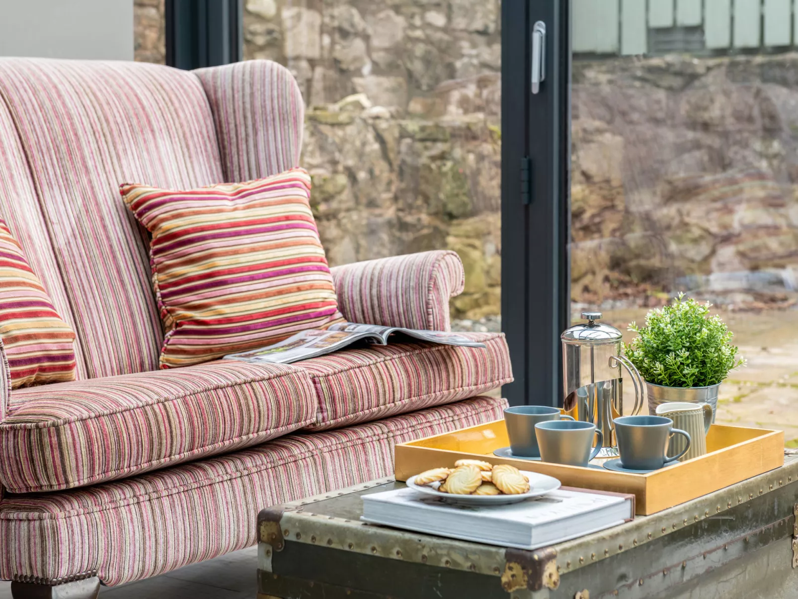 Esmor Cottage-Binnen