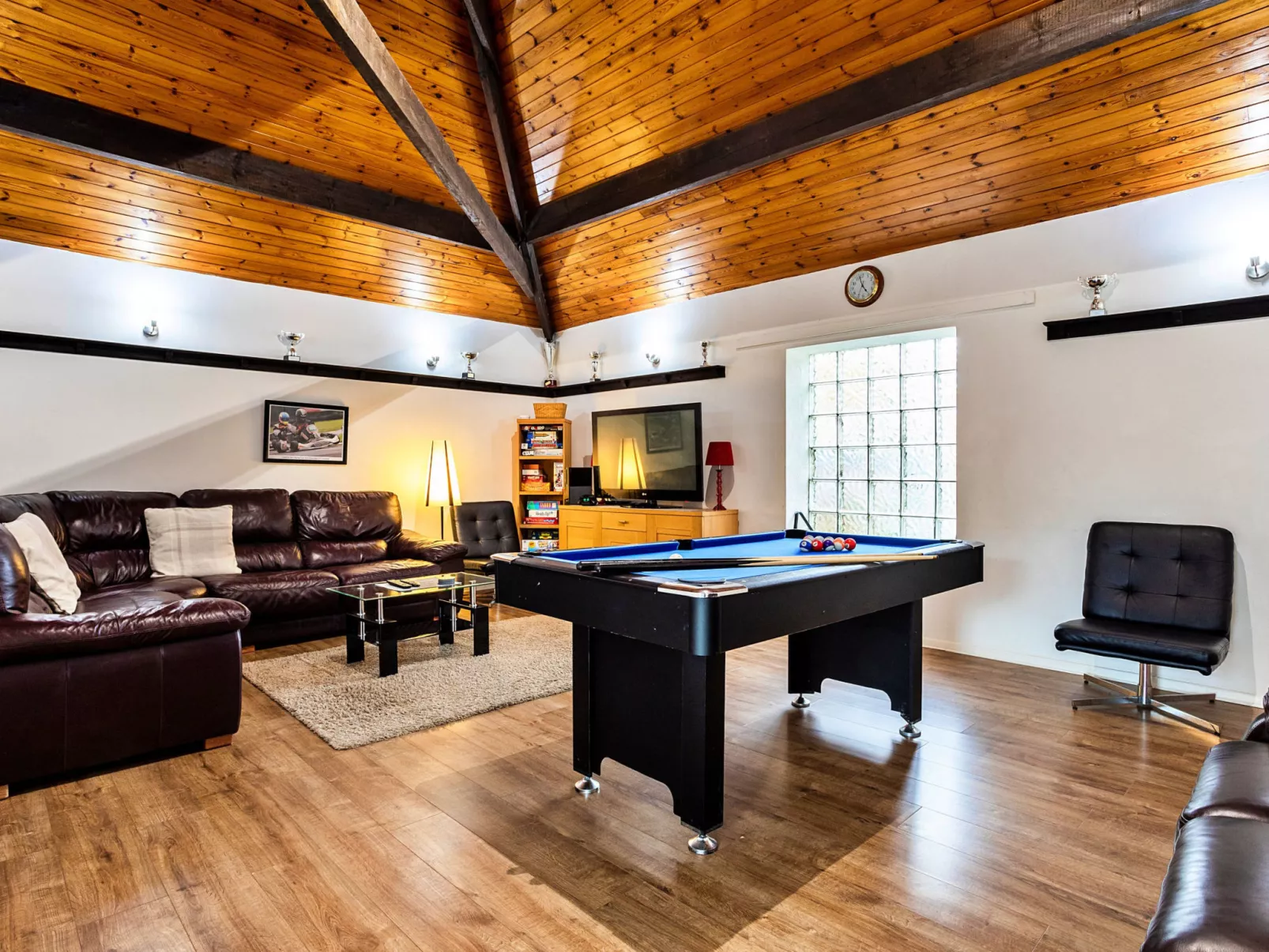 Woodstock Lodge-Binnen