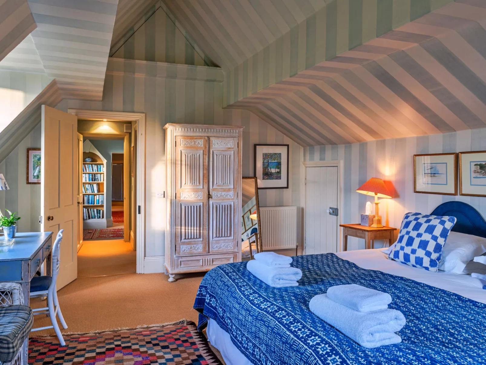 New Park Farm-Binnen