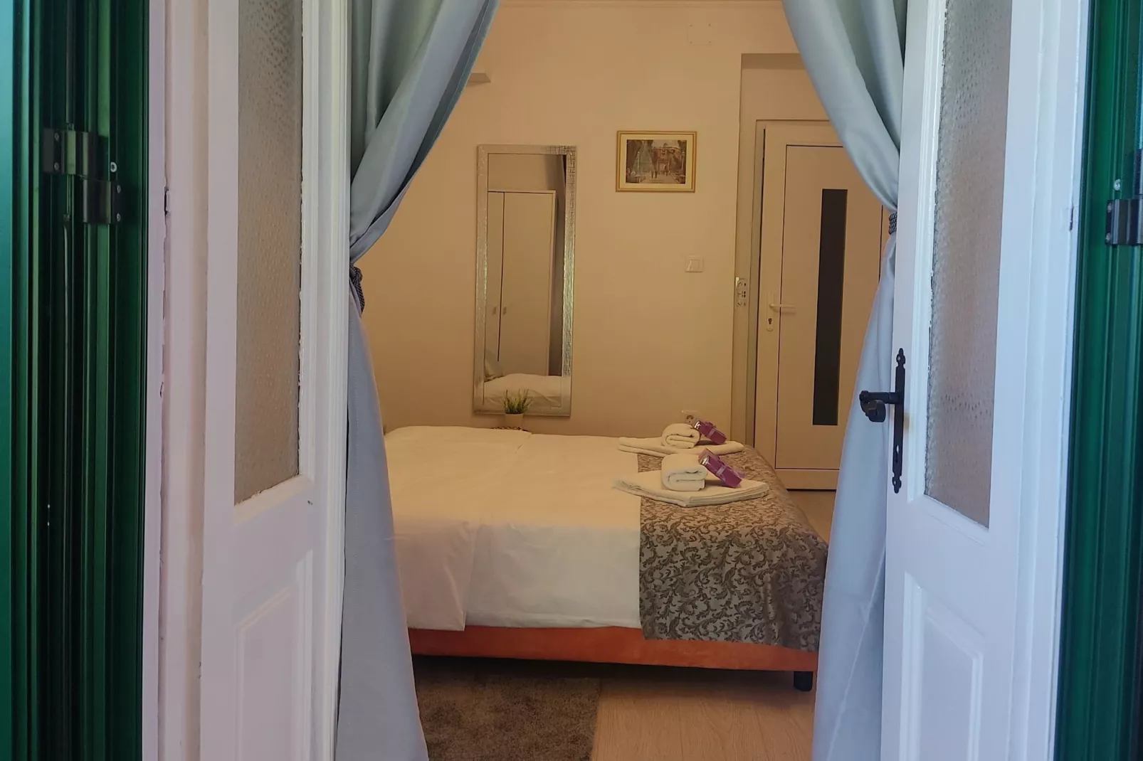 Room Porat 2 with Private Terrace - Double Bedroom with Private Terrace-Slaapkamer